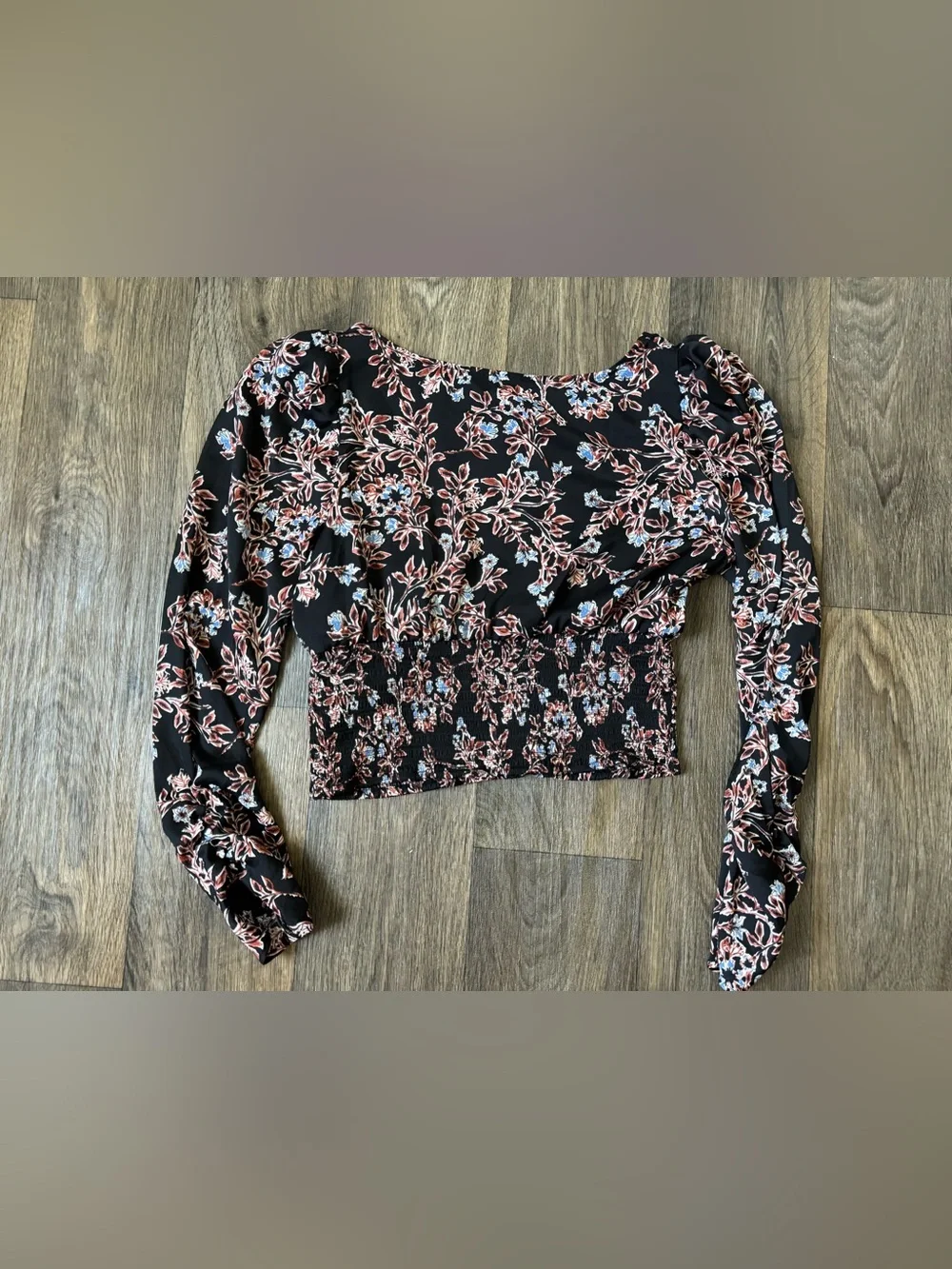 Free People Santiago Floral Smocked Black Puff Long Sleeve Cropped Blouse L